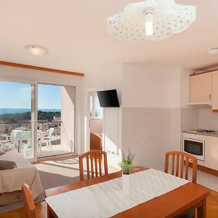 Apartment Mima Makarska